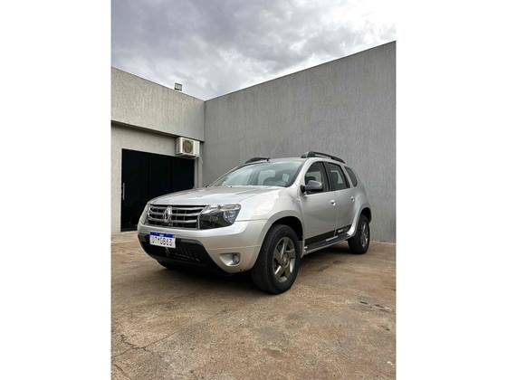 RENAULT DUSTER 2.0 DYNAMIQUE 4X2 16V FLEX 4P AUTOMÁTICO